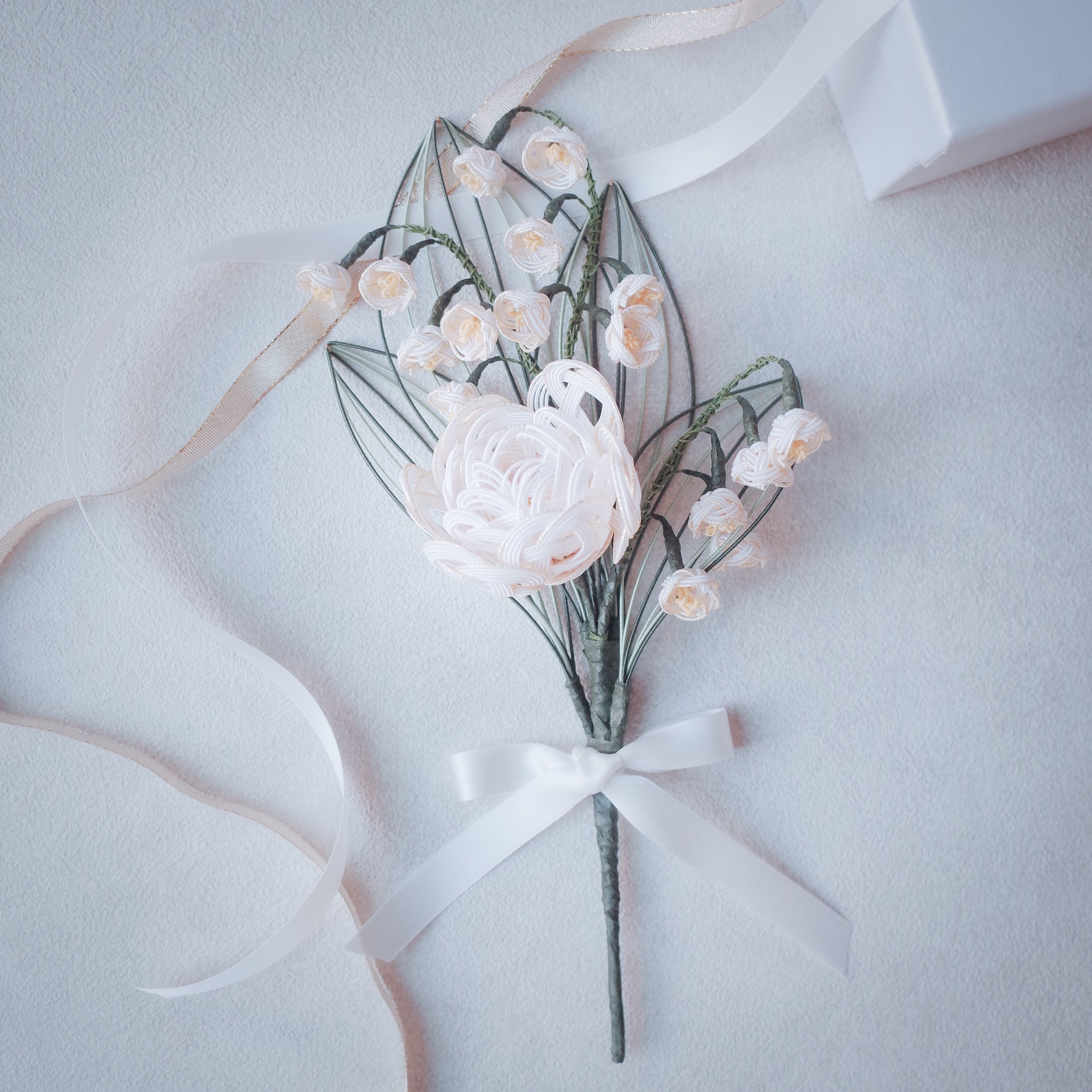 008-いのりのうた｜冬の祈りの水引花