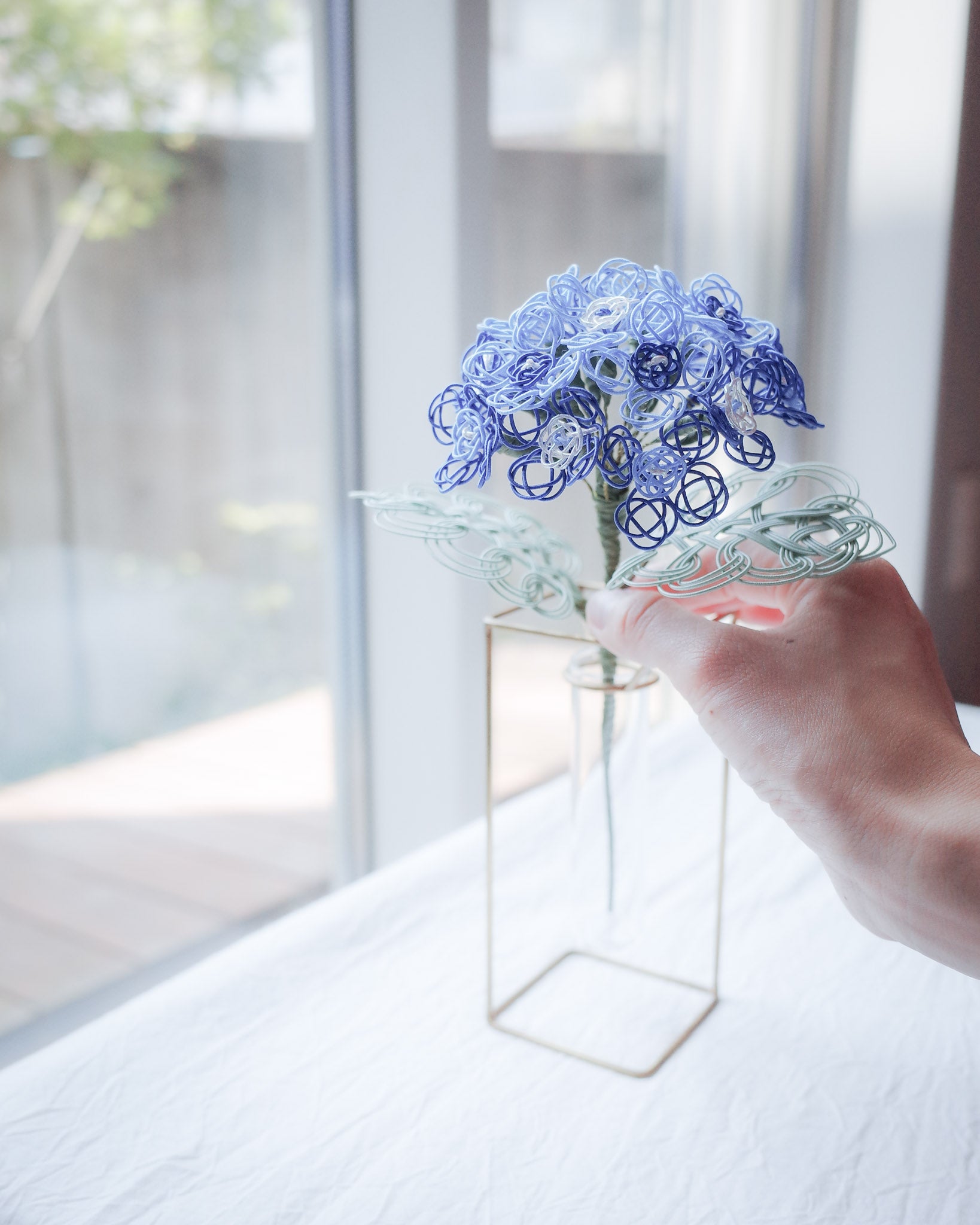 しずくのおと― あさ― & PIKE セット｜ 雨あがりの朝に咲く水引花と、真鍮の一輪挿し（選べる3種）
